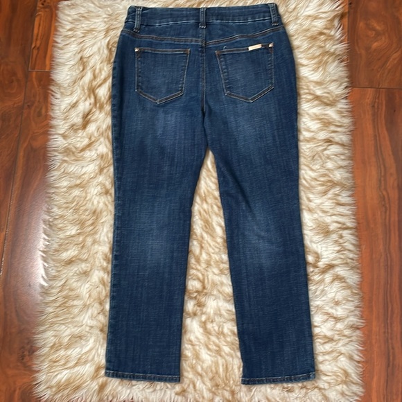 Chico’s So Slimming Girlfriend Slim Leg Crop - Picture 4 of 8